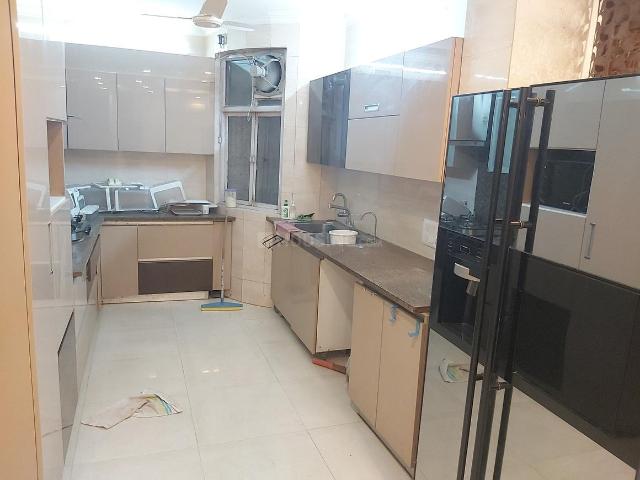 3 BHK Independent Builder Floor in Lajpat Nagar for rent New Delhi. The reference number is 20009821