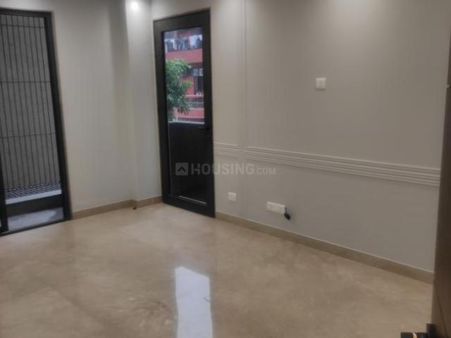 3 BHK Independent Builder Floor in Lajpat Nagar for resale New Delhi. The reference number is 18800633