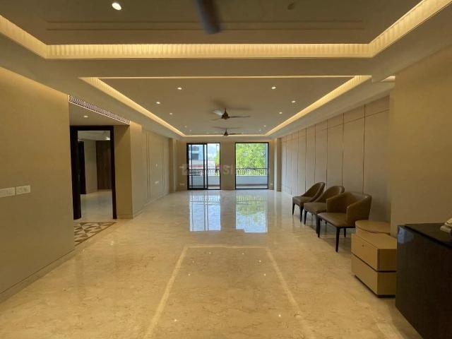3 BHK Independent Builder Floor in Lajpat Nagar for resale New Delhi. The reference number is 18800638