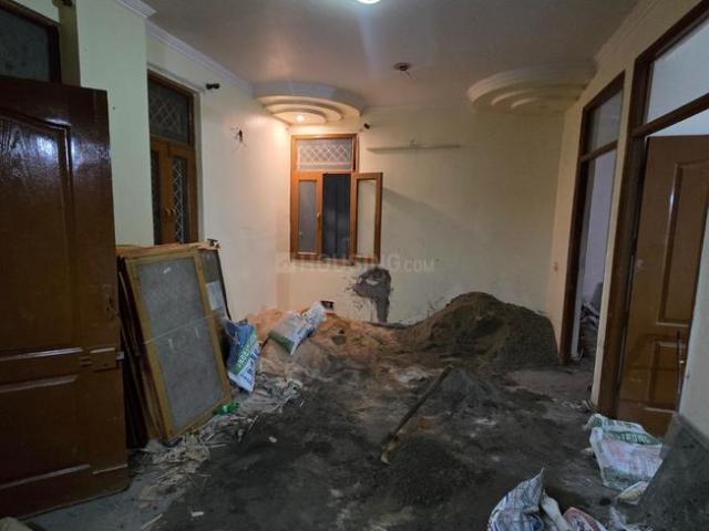 3 BHK Independent Builder Floor in Laxmi Nagar for resale New Delhi. The reference number is 20749345