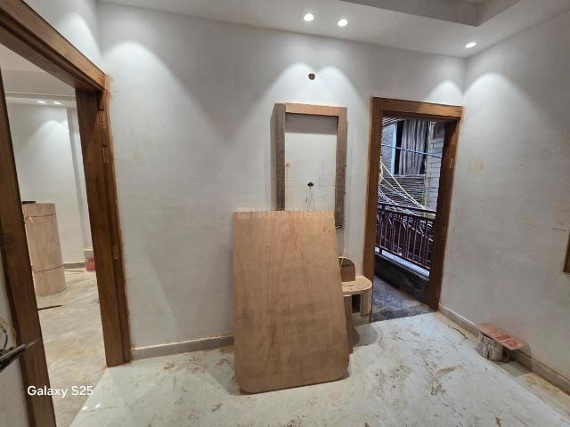 3 BHK Independent Builder Floor in Laxmi Nagar for resale New Delhi. The reference number is 21057313