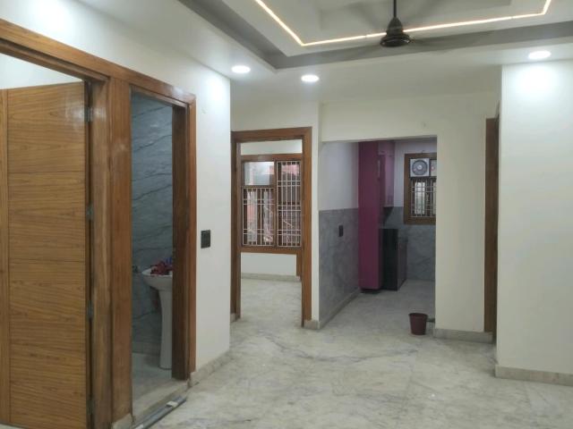 3 BHK Independent Builder Floor in Laxmi Nagar for resale New Delhi. The reference number is 21092597