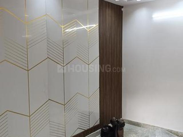3 BHK Independent Builder Floor in Laxmi Nagar for resale New Delhi. The reference number is 21200401
