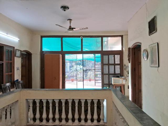 3 BHK Independent Builder Floor in Punjabi Bagh for rent New Delhi. The reference number is 19259308