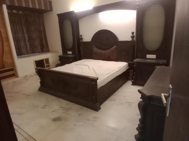3 BHK Independent Builder Floor in Punjabi Bagh for rent New Delhi. The reference number is 20134907
