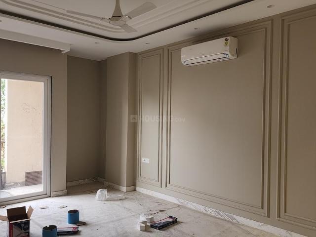 3 BHK Independent Builder Floor in Punjabi Bagh for resale New Delhi. The reference number is 17181500