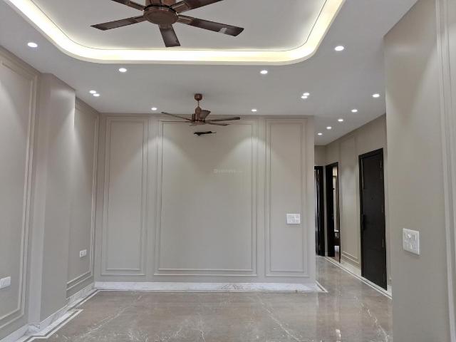3 BHK Independent Builder Floor in Punjabi Bagh for resale New Delhi. The reference number is 20164271