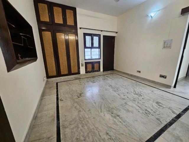 3 BHK Independent Builder Floor in Panchsheel Enclave for rent New Delhi. The reference number is 21133645
