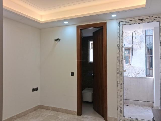 3 BHK Independent Builder Floor in Paschim Vihar for rent New Delhi. The reference number is 18831075