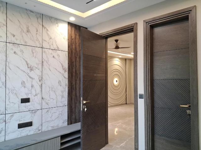 3 BHK Independent Builder Floor in Paschim Vihar for rent New Delhi. The reference number is 19594788