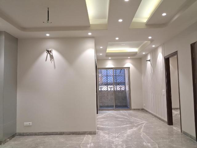 3 BHK Independent Builder Floor in Paschim Vihar for rent New Delhi. The reference number is 19801798