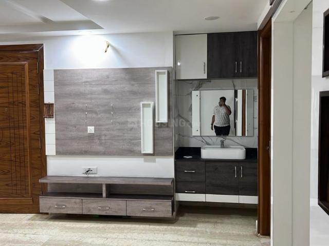3 BHK Independent Builder Floor in Paschim Vihar for rent New Delhi. The reference number is 19891837