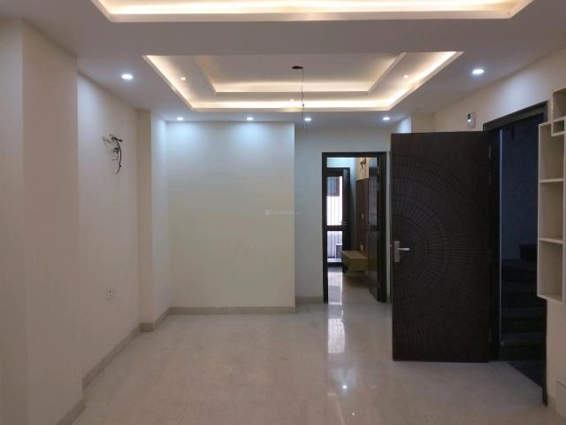 3 BHK Independent Builder Floor in Paschim Vihar for rent New Delhi. The reference number is 20052792