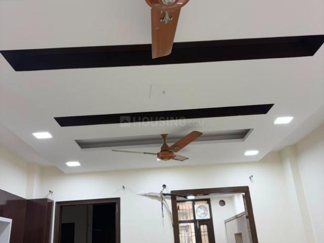 3 BHK Independent Builder Floor in Paschim Vihar for rent New Delhi. The reference number is 20450867