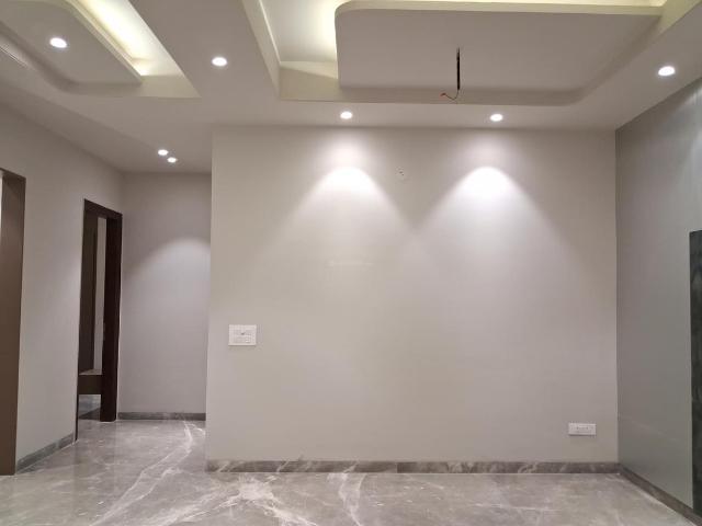 4 BHK Independent Builder Floor in Paschim Vihar for rent New Delhi. The reference number is 20623924