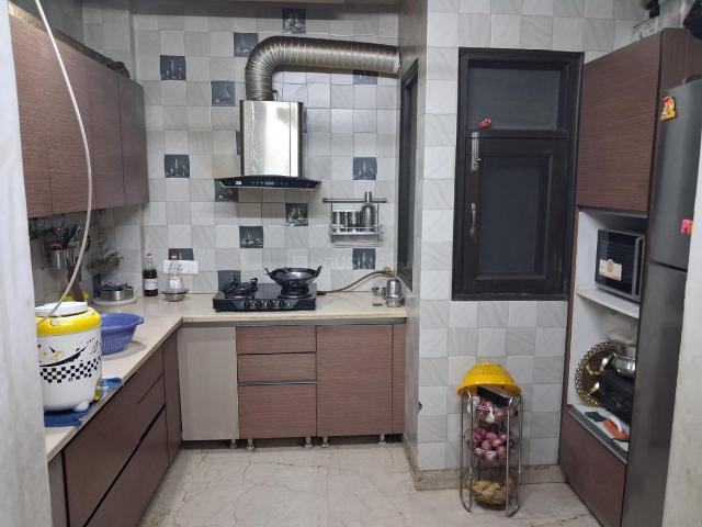 3 BHK Independent Builder Floor in Paschim Vihar for rent New Delhi. The reference number is 20674746