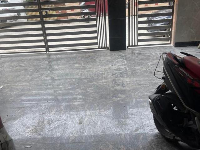 3 BHK Independent Builder Floor in Paschim Vihar for rent New Delhi. The reference number is 20731282