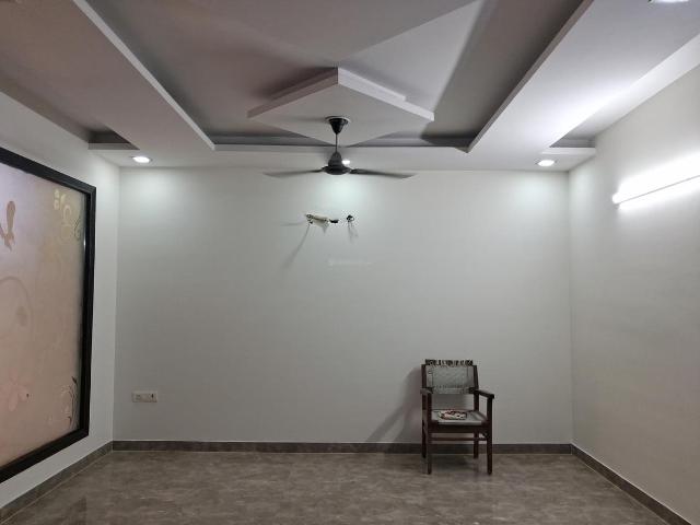 3 BHK Independent Builder Floor in Paschim Vihar for rent New Delhi. The reference number is 20941695