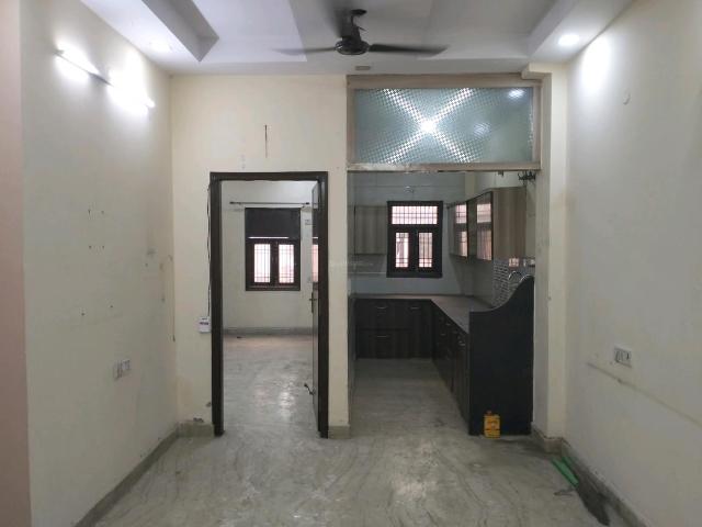 3 BHK Independent Builder Floor in Paschim Vihar for rent New Delhi. The reference number is 21046127