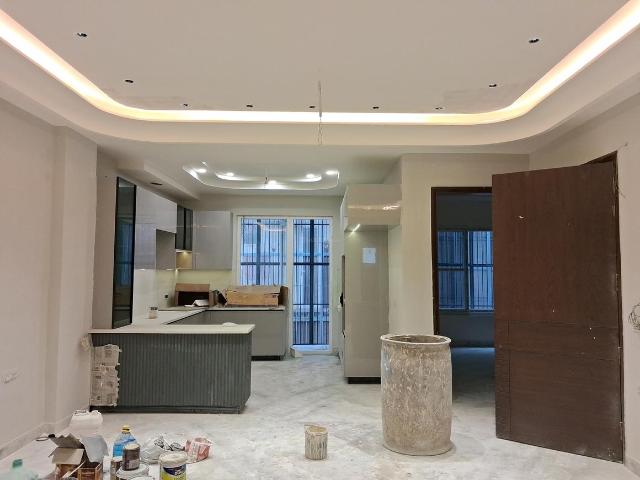 3 BHK Independent Builder Floor in Paschim Vihar for rent New Delhi. The reference number is 21058737