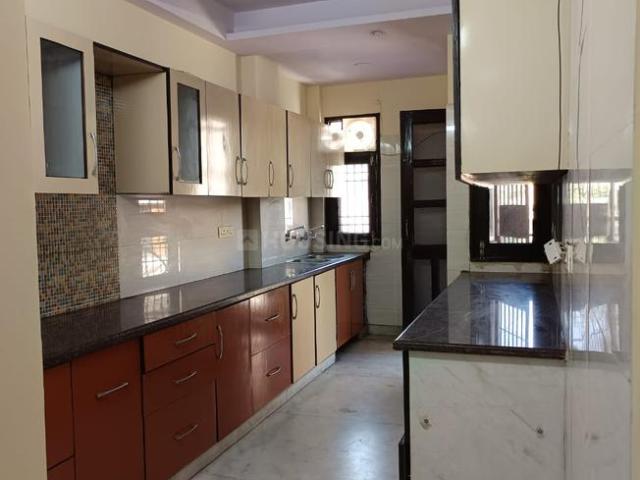 3 BHK Independent Builder Floor in Paschim Vihar for rent New Delhi. The reference number is 21123163