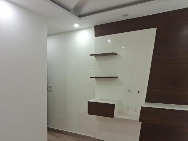 3 BHK Independent Builder Floor in Paschim Vihar for rent New Delhi. The reference number is 21157843