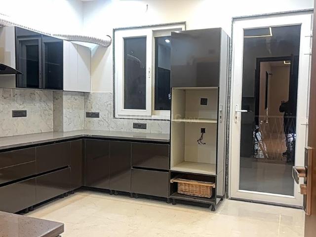 3 BHK Independent Builder Floor in Paschim Vihar for resale New Delhi. The reference number is 19244479