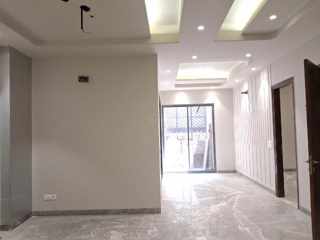 3 BHK Independent Builder Floor in Paschim Vihar for resale New Delhi. The reference number is 19460195