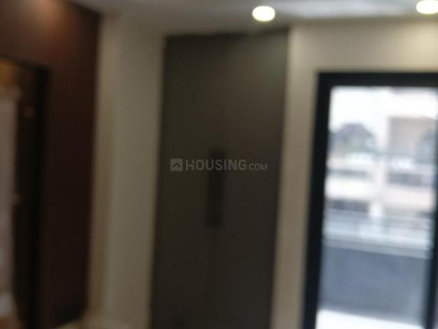 3 BHK Independent Builder Floor in Paschim Vihar for resale New Delhi. The reference number is 19855562