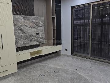 3 BHK Independent Builder Floor in Paschim Vihar for resale New Delhi. The reference number is 19910913