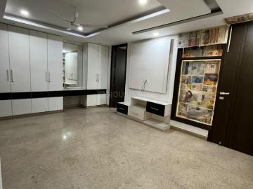 3 BHK Independent Builder Floor in Paschim Vihar for resale New Delhi. The reference number is 19199000