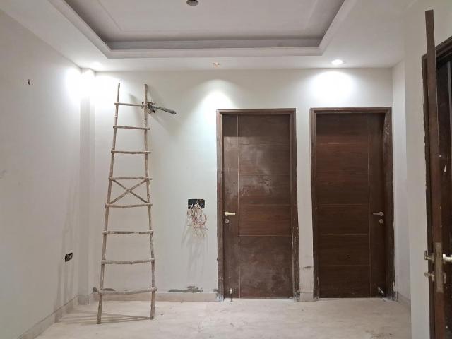 3 BHK Independent Builder Floor in Paschim Vihar for resale New Delhi. The reference number is 19232588
