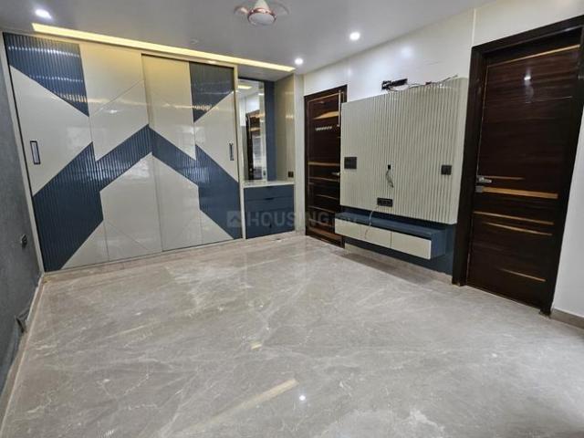 3 BHK Independent Builder Floor in Paschim Vihar for resale New Delhi. The reference number is 20444104