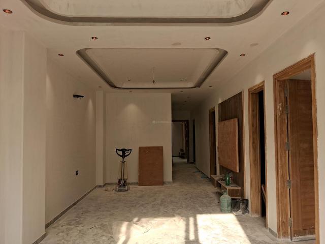 3 BHK Independent Builder Floor in Paschim Vihar for resale New Delhi. The reference number is 20500970