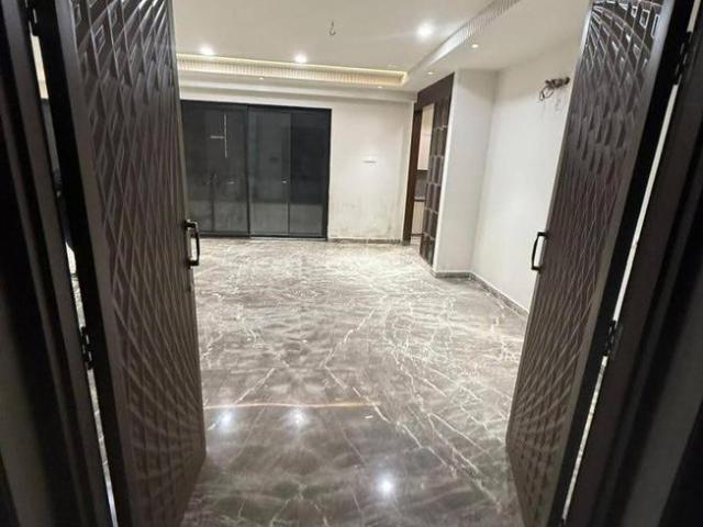 4 BHK Independent Builder Floor in Paschim Vihar for resale New Delhi. The reference number is 20657505