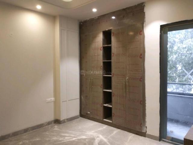3 BHK Independent Builder Floor in Paschim Vihar for resale New Delhi. The reference number is 20657399
