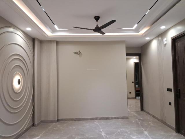 3 BHK Independent Builder Floor in Paschim Vihar for resale New Delhi. The reference number is 20795699