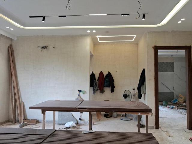 4 BHK Independent Builder Floor in Paschim Vihar for resale New Delhi. The reference number is 20958948