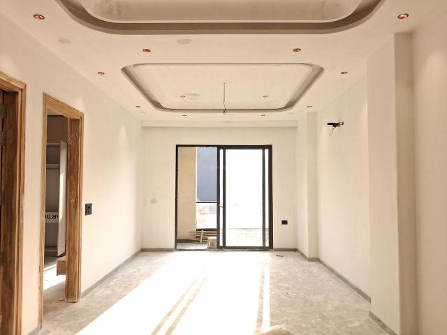 3 BHK Independent Builder Floor in Paschim Vihar for resale New Delhi. The reference number is 20078128