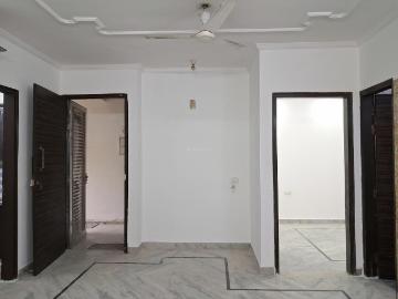 3 BHK Independent Builder Floor in Paschim Vihar for resale New Delhi. The reference number is 20104518