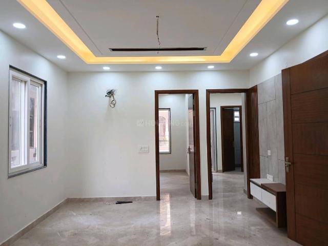 3 BHK Independent Builder Floor in Paschim Vihar for resale New Delhi. The reference number is 20121475