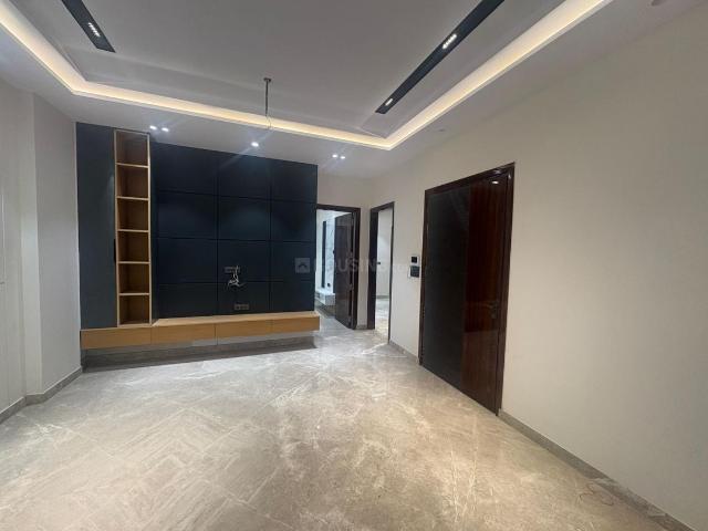 3 BHK Independent Builder Floor in Paschim Vihar for resale New Delhi. The reference number is 20127189