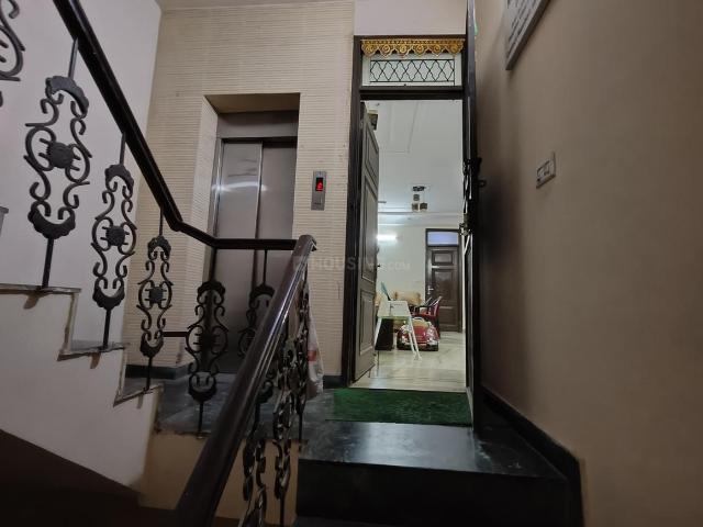 3 BHK Independent Builder Floor in Paschim Vihar for resale New Delhi. The reference number is 20226298