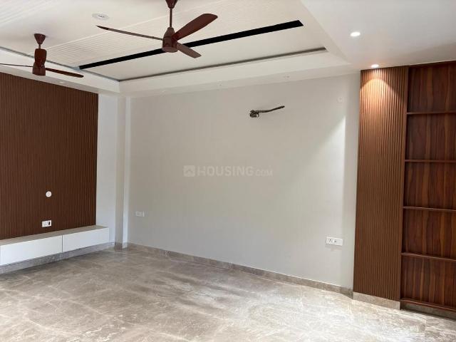 3 BHK Independent Builder Floor in Paschim Vihar for resale New Delhi. The reference number is 20383948
