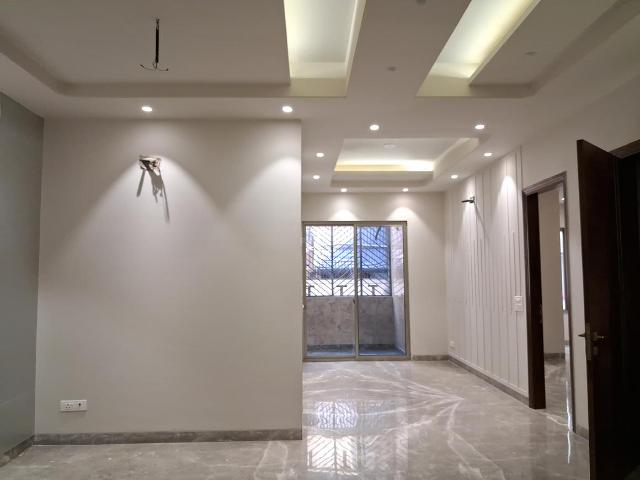 3 BHK Independent Builder Floor in Paschim Vihar for resale New Delhi. The reference number is 20398942