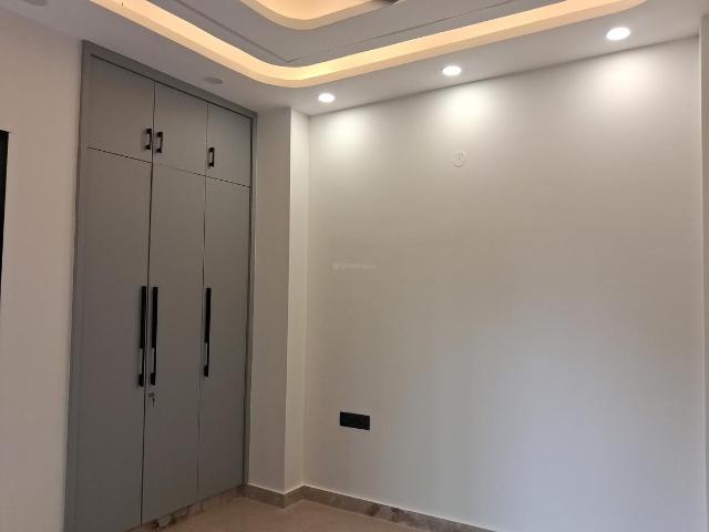 3 BHK Independent Builder Floor in Paschim Vihar for resale New Delhi. The reference number is 21036415