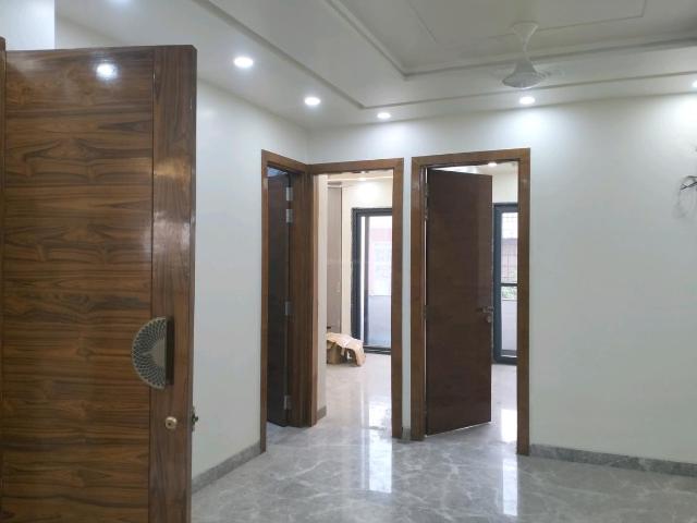 3 BHK Independent Builder Floor in Paschim Vihar for resale New Delhi. The reference number is 21063239