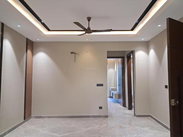 3 BHK Independent Builder Floor in Paschim Vihar for resale New Delhi. The reference number is 21069307