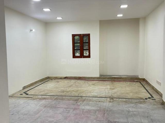 3 BHK Independent Builder Floor in Paschim Vihar for resale New Delhi. The reference number is 21098503