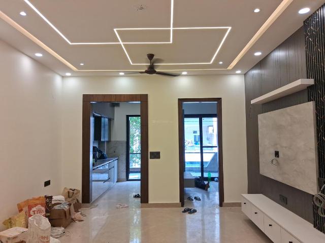 3 BHK Independent Builder Floor in Paschim Vihar for resale New Delhi. The reference number is 21099566